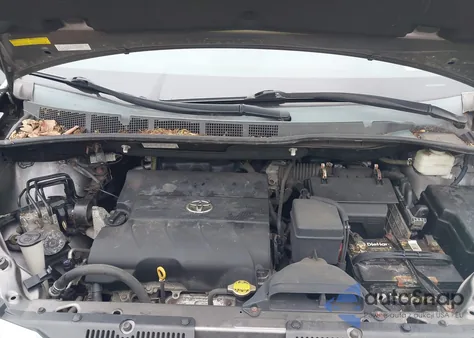 2011 Toyota Sienna Limited z USA, uszkodzony, nr VIN 5TDDK3DC8BS029389